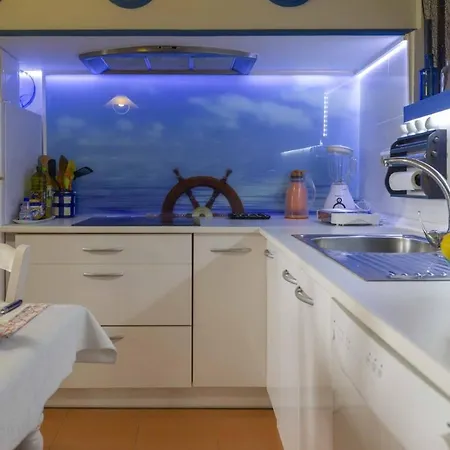 Un Barco En Tierra *